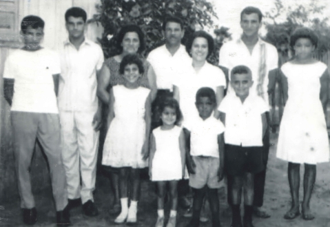 Família Bem Bem reunida em Paranavaí em 1967 (Foto: Acervo Familiar)